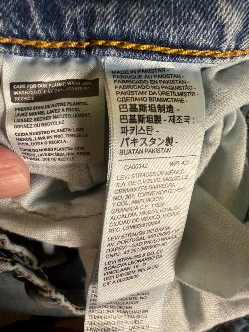 Levis 512 Mens Light Wash Distressed Tapered Jeans W42 L32